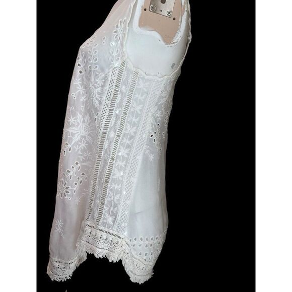 JOHNNY WAS Oversized Small White Crochet Embroidered Tank Top Fringe Blouse - Picture 3 of 6